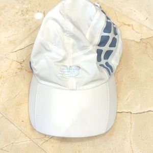 New Balance Women's Hat in White and Gray